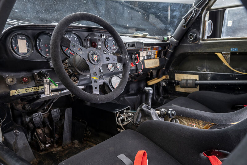 Porsche 959 Dakar (1986) Cockpit