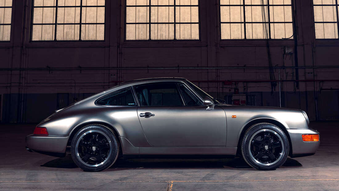 Porsche 964 restomod