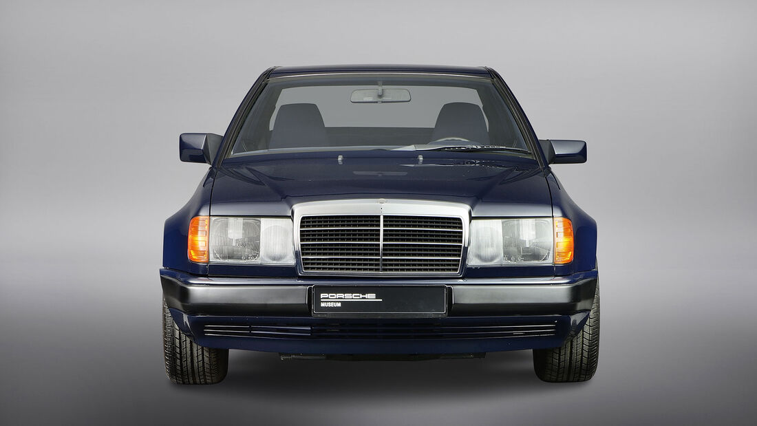 Porsche 989 Mule Mercedes C124 (1990)