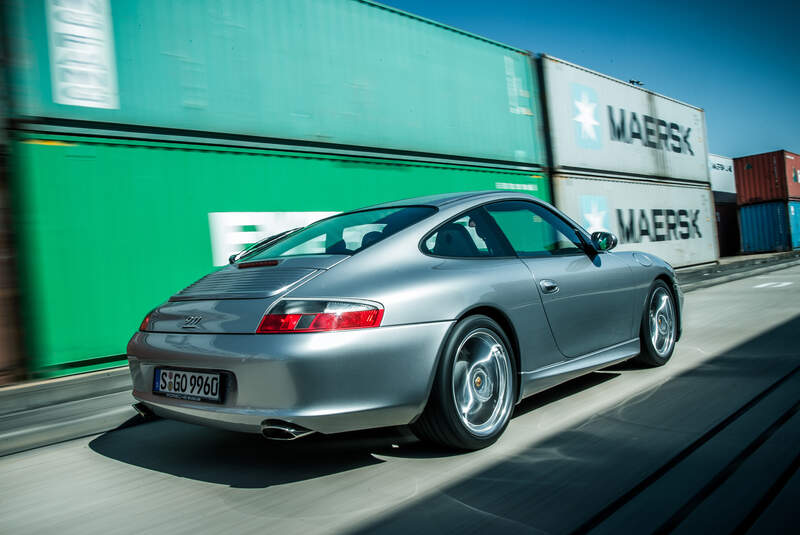 Porsche 996, Heckansicht