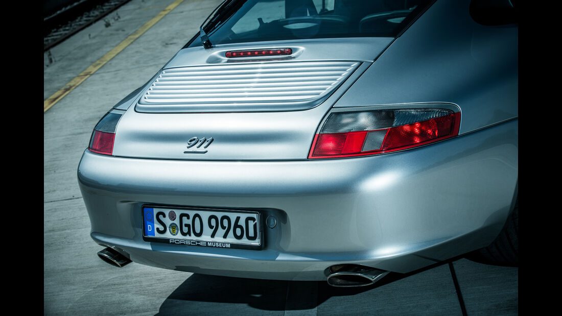 Porsche 996, Heckleuchten