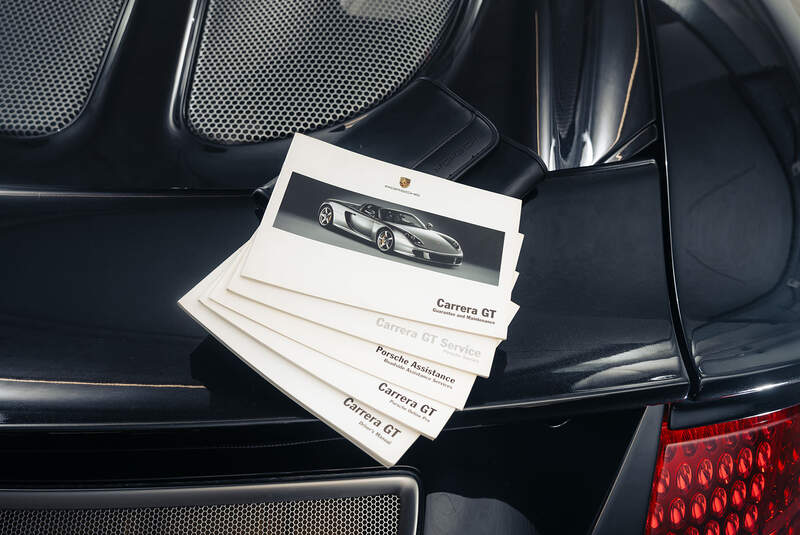 Porsche Carrera GT (2005) Basaltschwarz Metallic