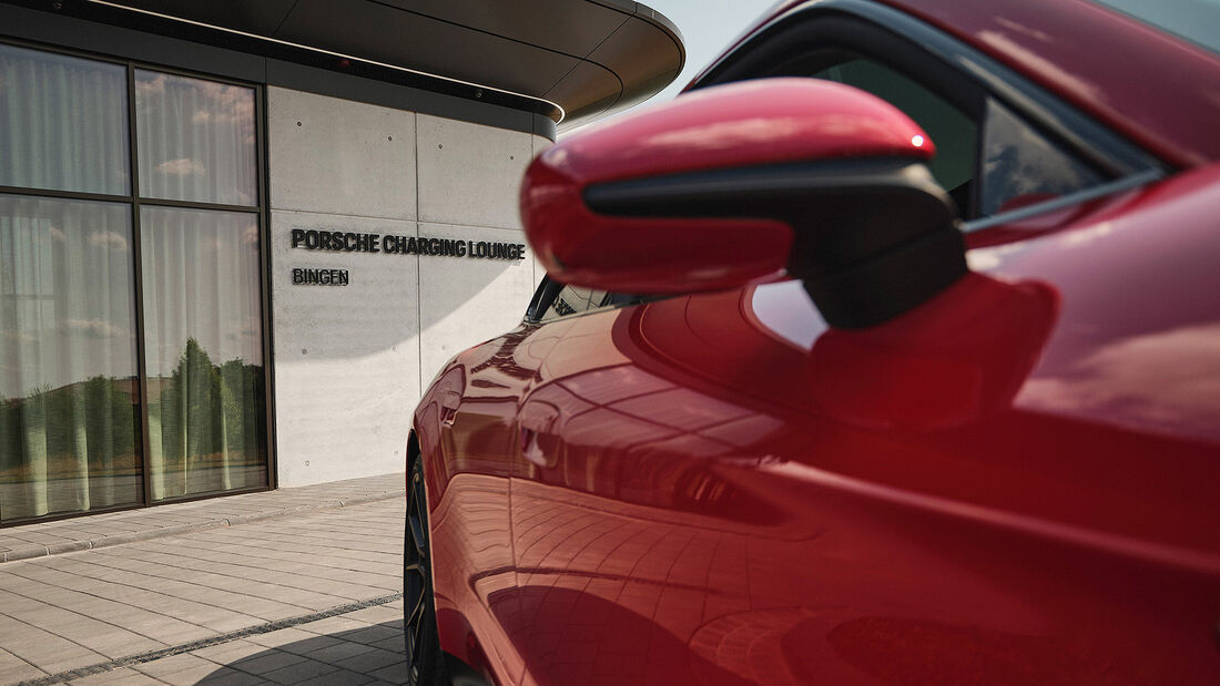 Porsche Charging Lounge Bingen am Rhein mit Taycan