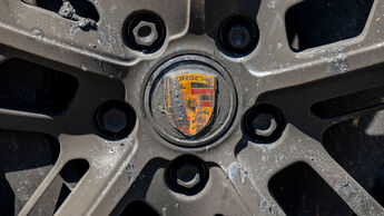 Porsche Felge Logo Schmutz