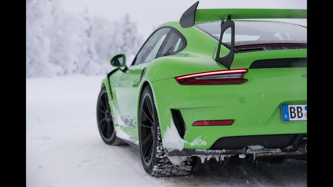 Porsche GT3 RS Mitfahrt Röhrl Finnland Schnee 2018 SPERRFRIST 21.02.2018 / 00.01 Uhr