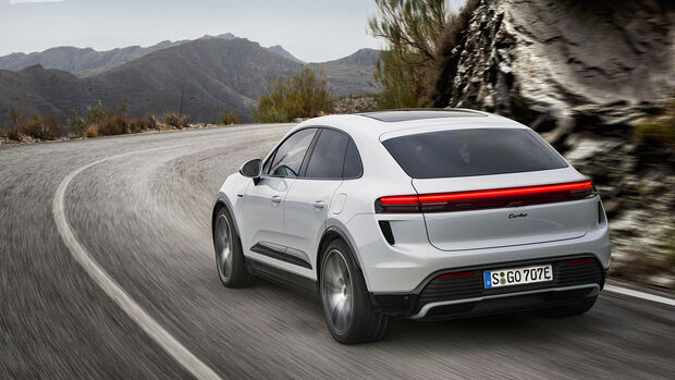 Porsche Macan 4 und Macan Turbo 2024