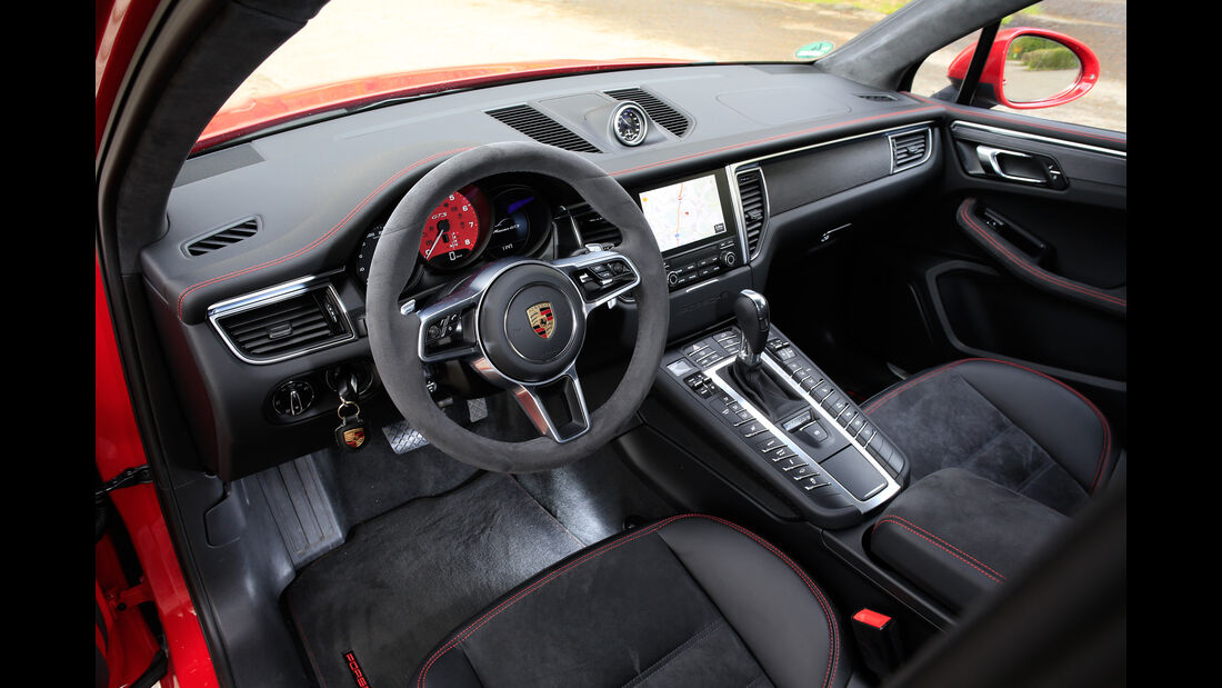 Porsche Macan GTS, Cockpit