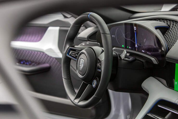 Porsche-Mission-E-Cross-Turismo-fotoshowBig-4711c84-1149843.jpg