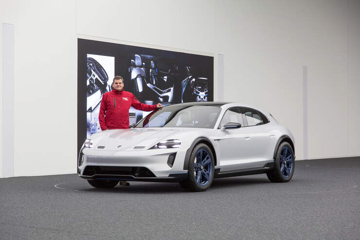 Porsche-Mission-E-Cross-Turismo-fotoshowBig-83a943d5-1149801.jpg