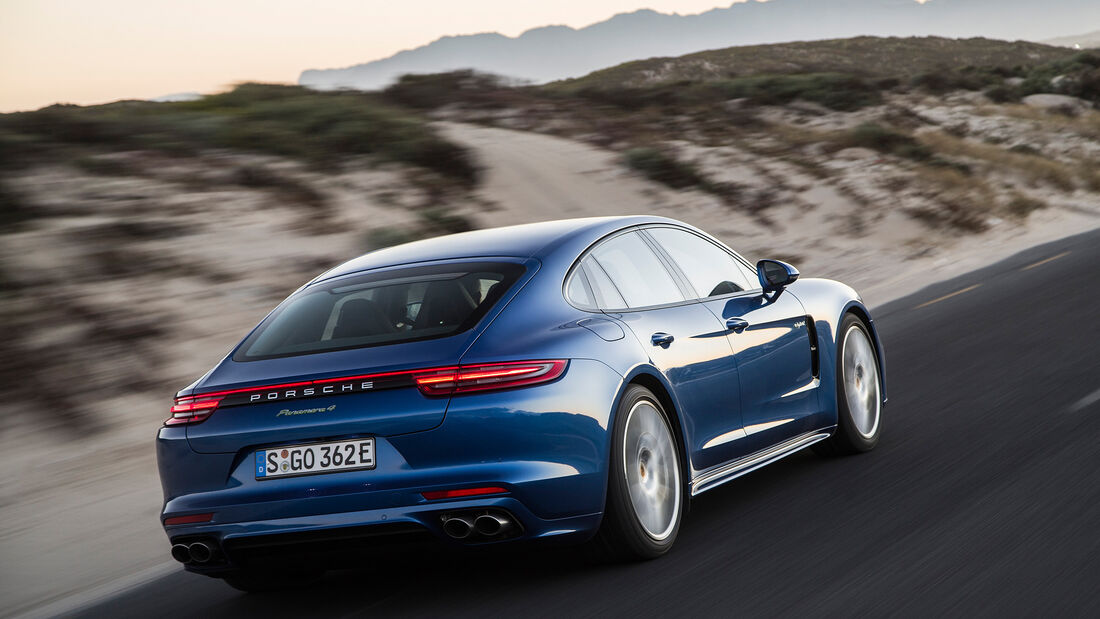 Porsche Panamera 4 E-Hybrid