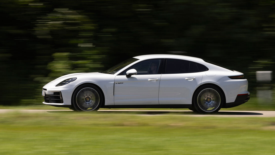 Porsche Panamera 4 E-Hybrid