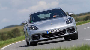 Porsche Panamera 4S