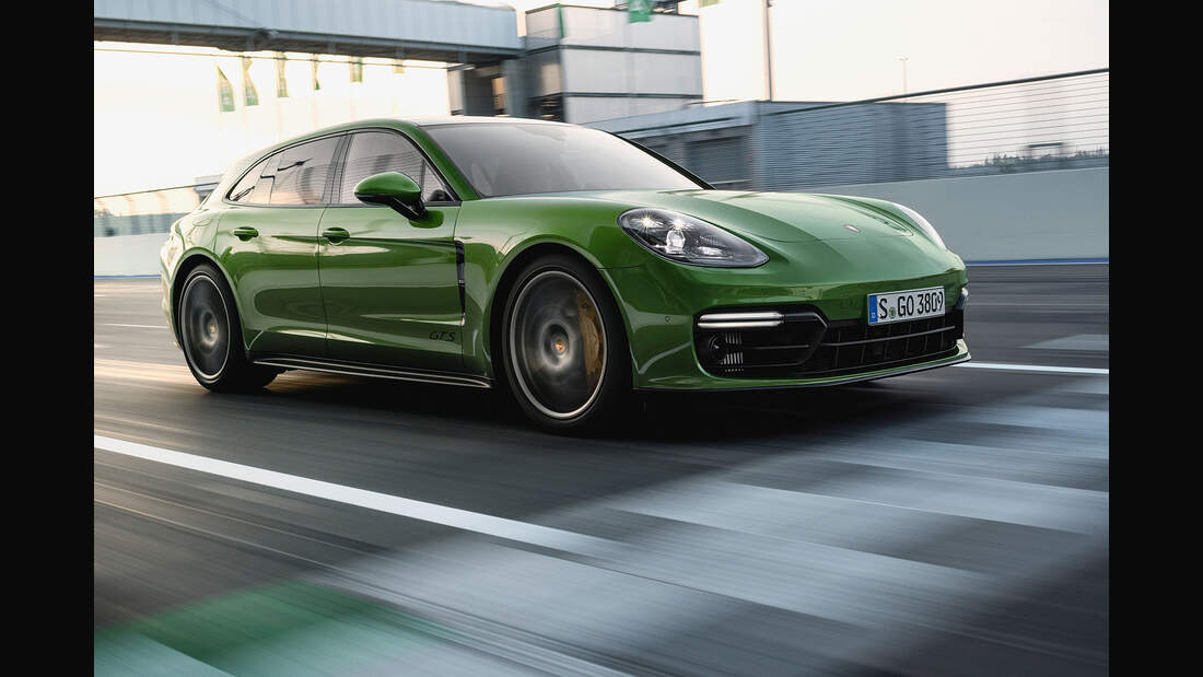 Porsche panamera gts 2018