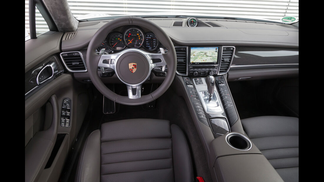 Porsche Panamera Turbo, Cockpit