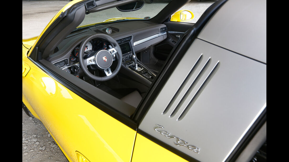 Porsche Targa 4S, Cockpit
