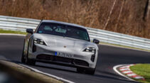 Porsche Tycan Turbo S Performance Kit Nürburgring Nordschleifen Rekordrunde 2022