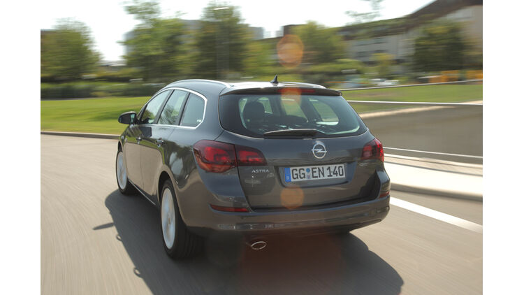 Opel Astra Sports Tourer 1 4 Turbo Im Test Auto Motor Und Sport