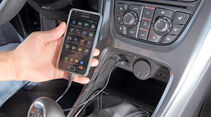 Praxistest, Opel Astra Sportstourer 1.4 Turbo, iPod, Mittelkonsole