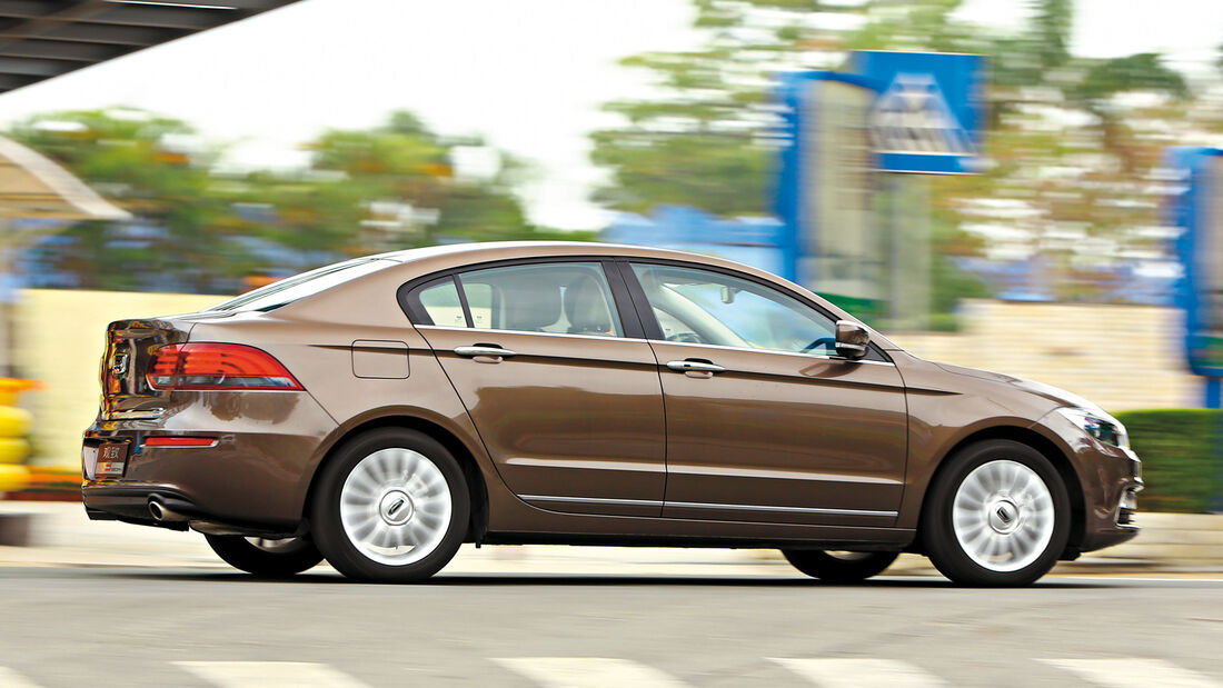 Qoros 3 Sedan 1.6T, Seitenansicht