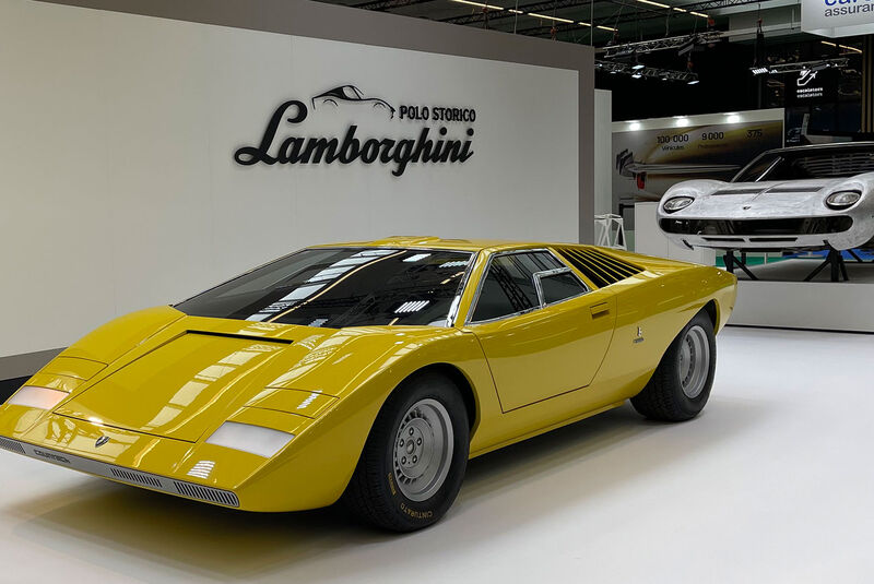 Rétromobile Paris 2022 Lamborghini Countach Polo Storico