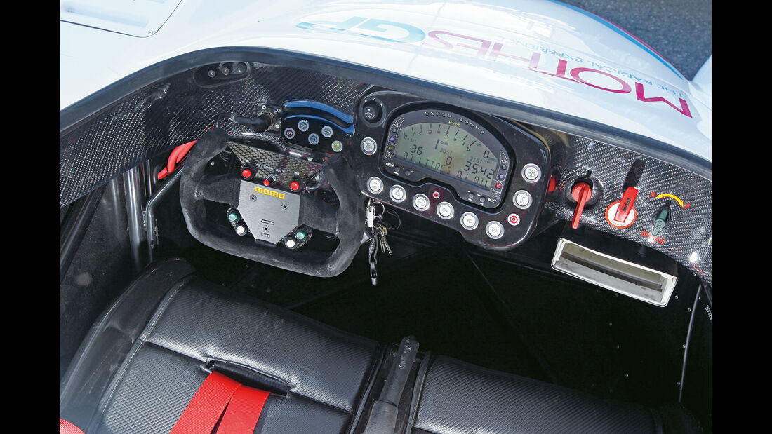 Radical SR3 SL, Cockpit