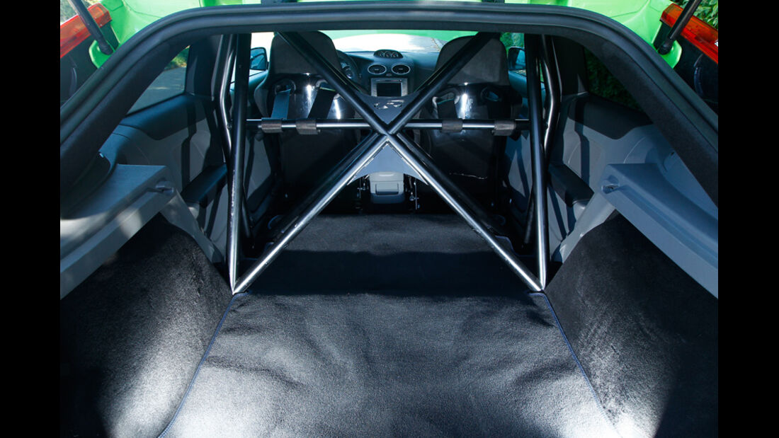 Raeder-Ford Focus RS, Innenraum