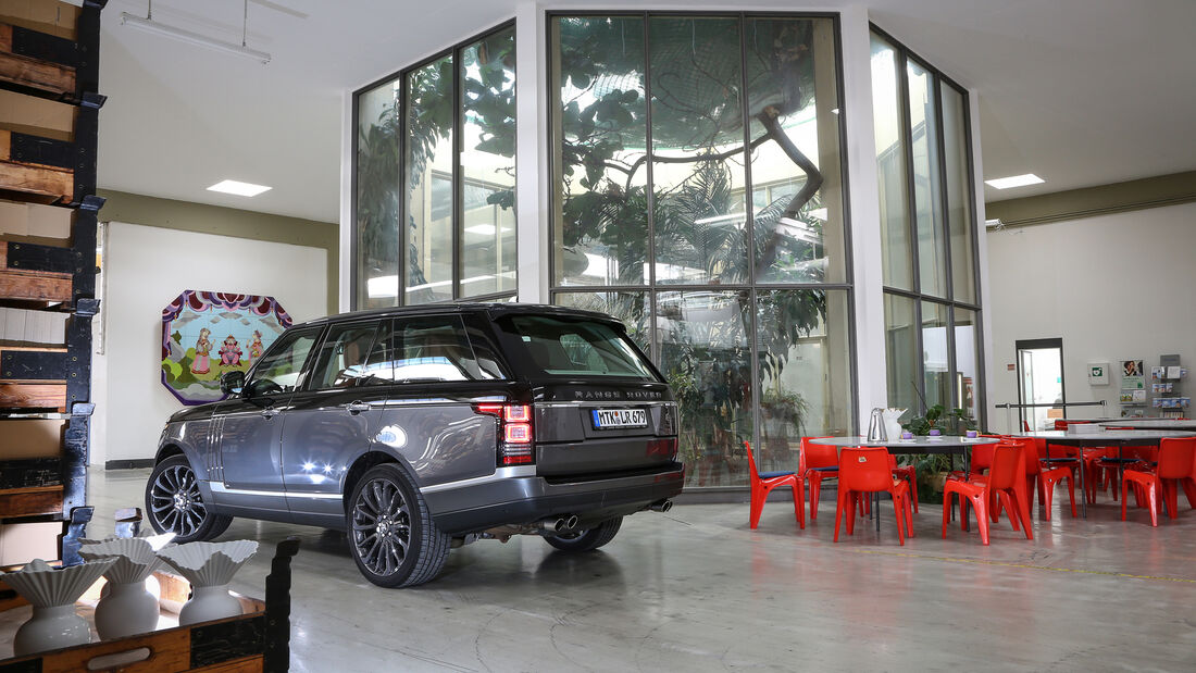 Range Rover 5.0 V8 SV Autobiography, Rosenthal, Fachschule für Porzellanindustrie