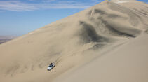 Range Rover in Wüste