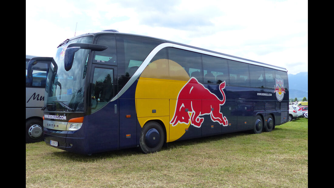 Red Bull-Bus - Formel 1 - GP Österreich - Spielberg - 21. Juni 2014