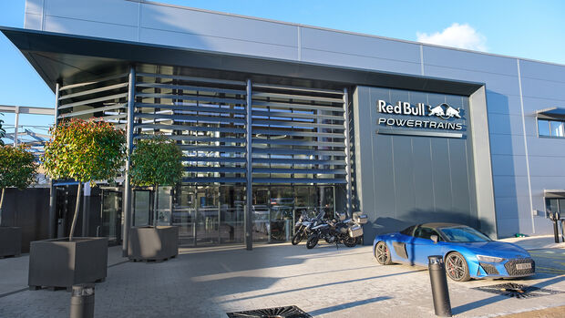 Red Bull Ford Powertrains - F1 - Formel 1- Milton Keynes - Motorenfabrik