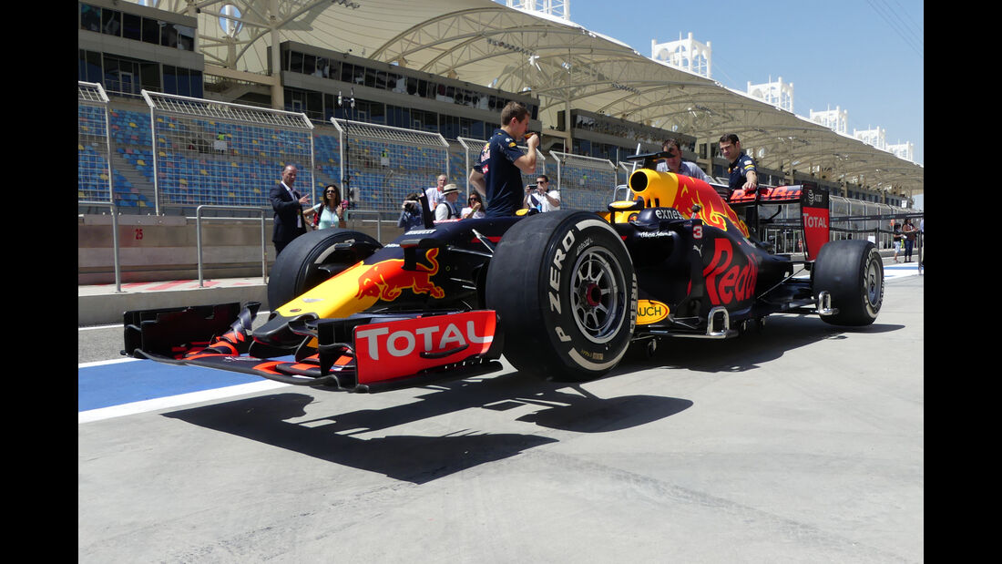 Red Bull - Formel 1 - GP Bahrain - 2. April 2016