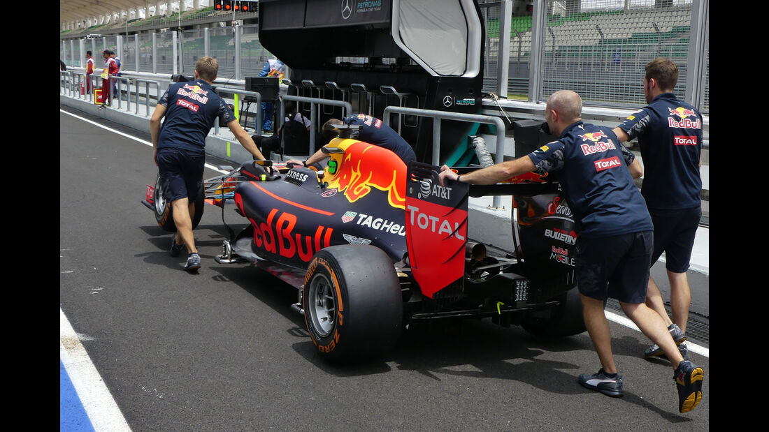 Red Bull - Formel 1 - GP Malaysia - Donnerstag - 29.9.2016