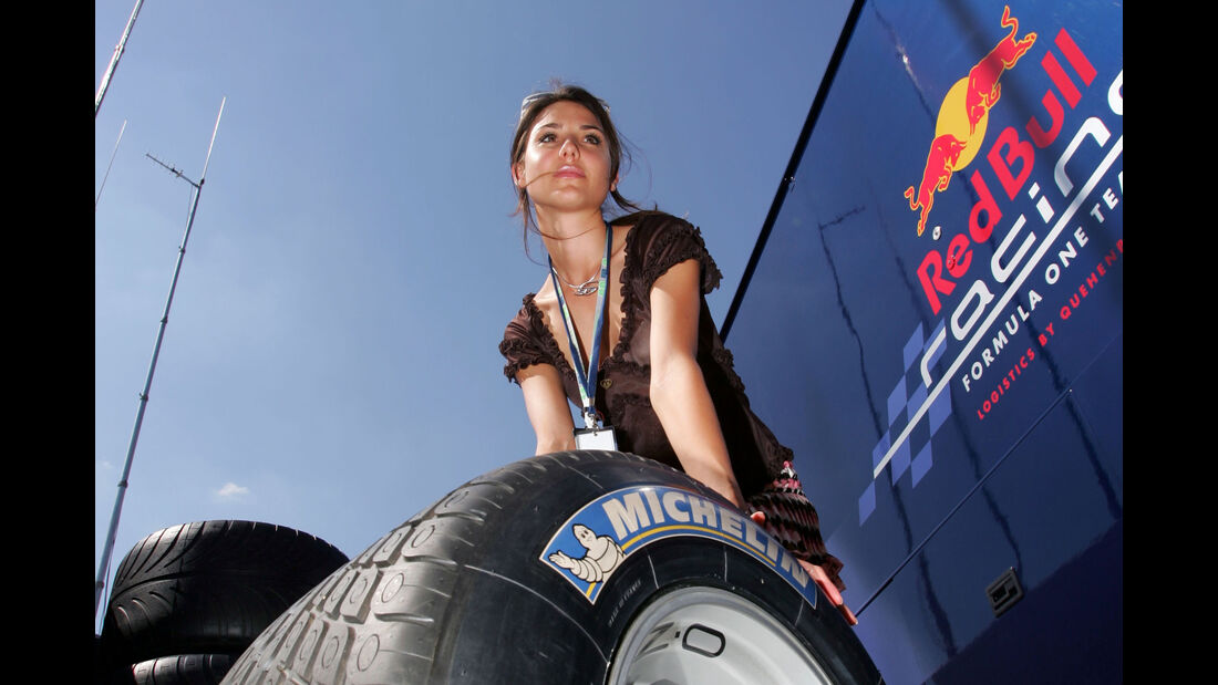 Red Bull - Formel 1 - Girls - La Unas