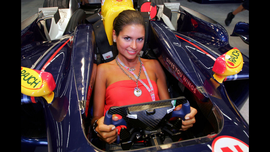 Red Bull - Formel 1 - Girls - La Unas