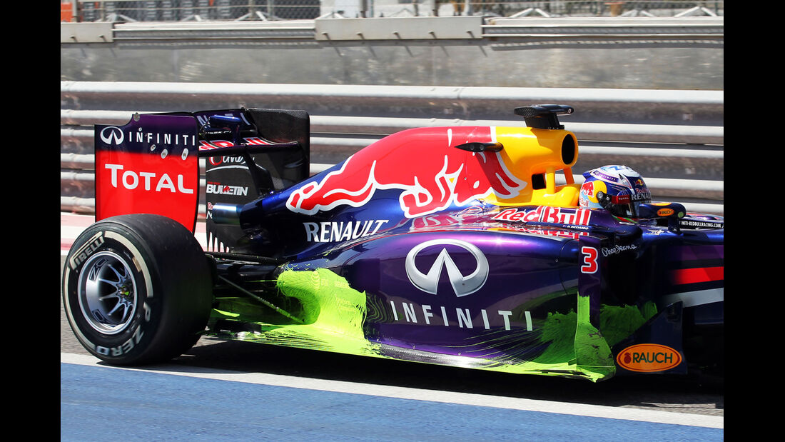Red Bull - Formel 1 Test - Bahrain - 2014