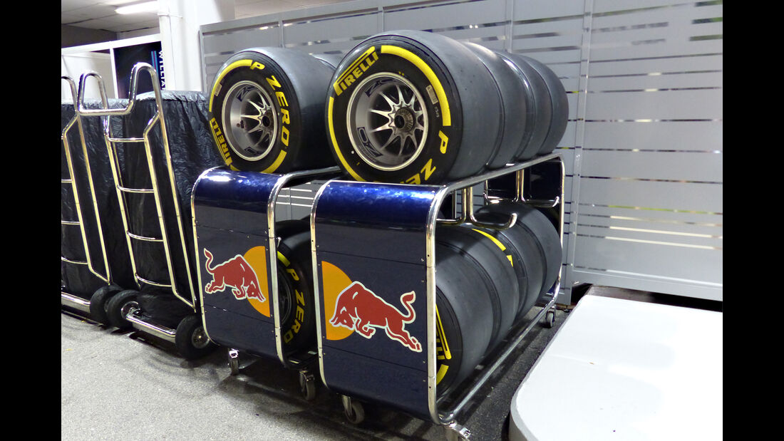 Red Bull - GP Singapur - Formel 1 - 16. September 2015