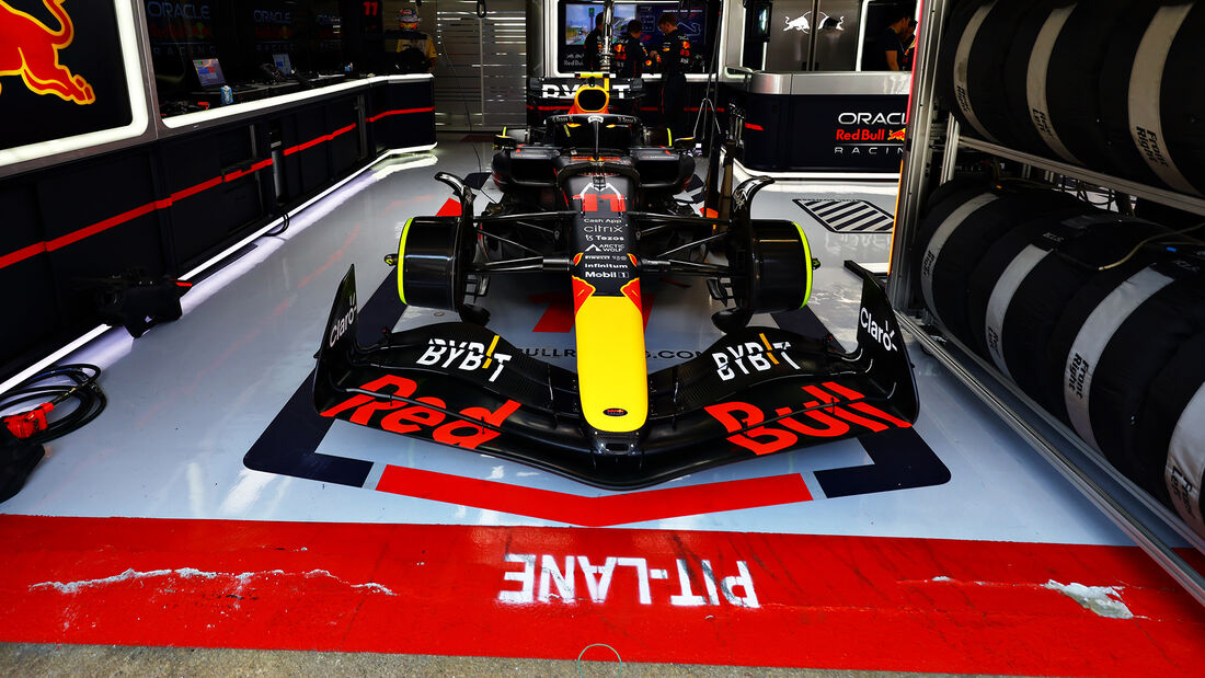 Red Bull RB18 - Garage - 2022