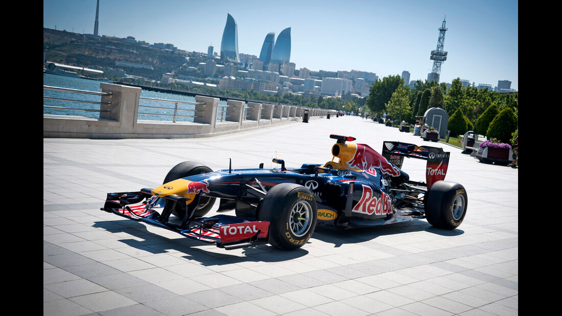 Red Bull Showrun 2012 Aserbaijan Coulthard