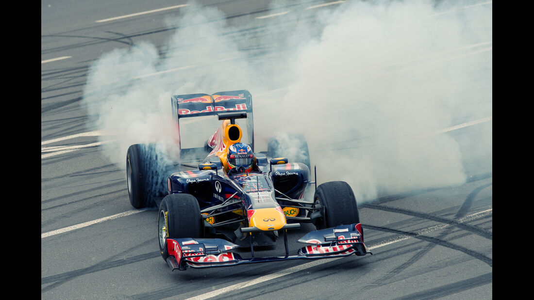 Red Bull Showrun 2012 Ukraine Ricciardo