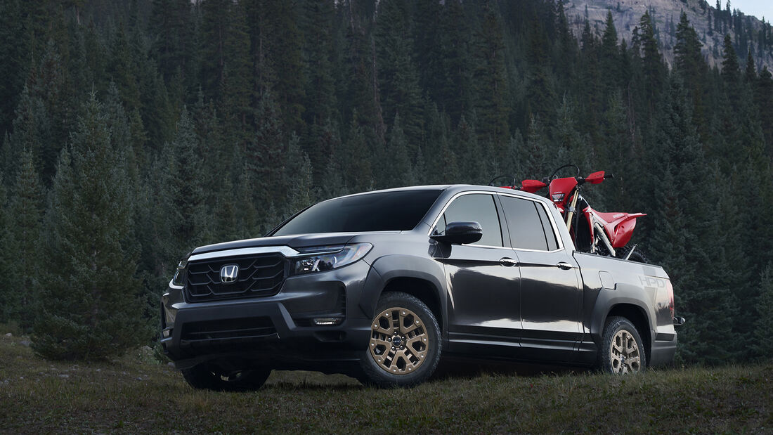 Redesigned 2021 Honda Ridgeline Pickup