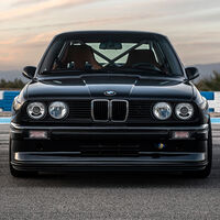 Redux Leichtbau BMW M3 E30 Restomod