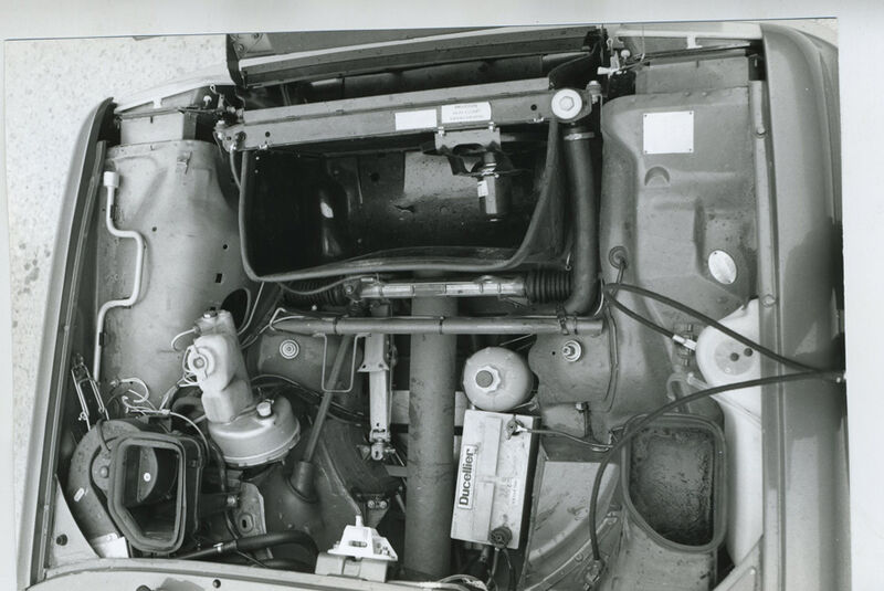 Renault 5 Turbo - unter der Fronthaube