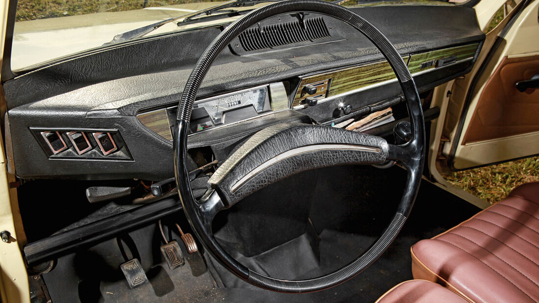 Renault 6, Cockpit, Lenkrad