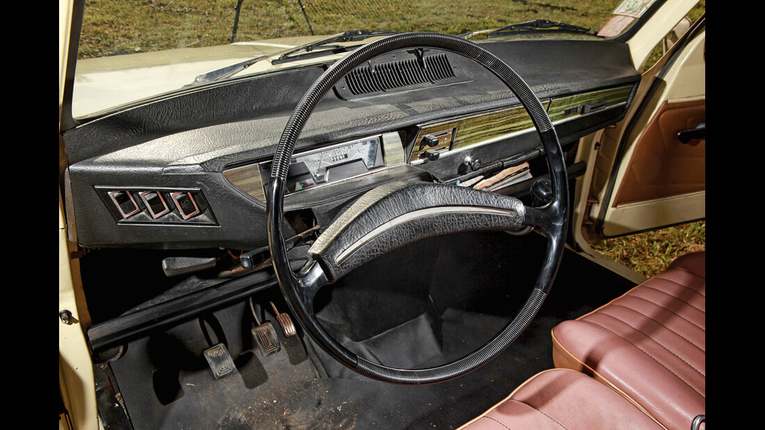 Renault 6, Cockpit, Lenkrad