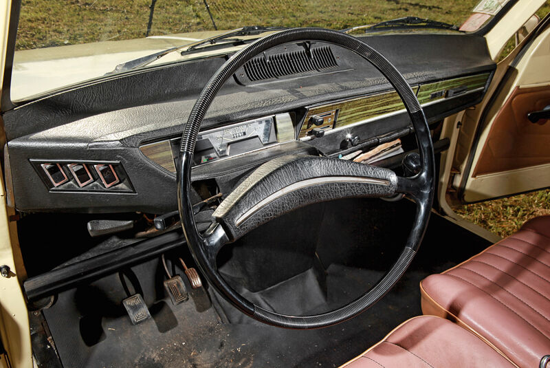 Renault 6, Cockpit, Lenkrad