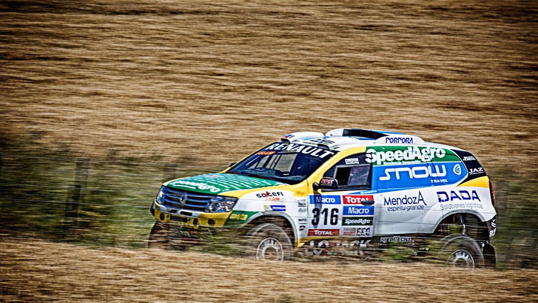 Renault Duster Team on the 2015 Dakar Rally