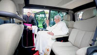 Renault Kangoo Maxi Z.E. Papst Benedict