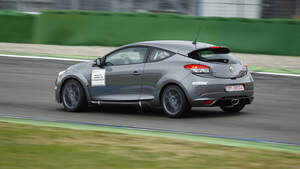 Renault Megane Rs Im Supertest Viel Sportlichkeit F 252 R