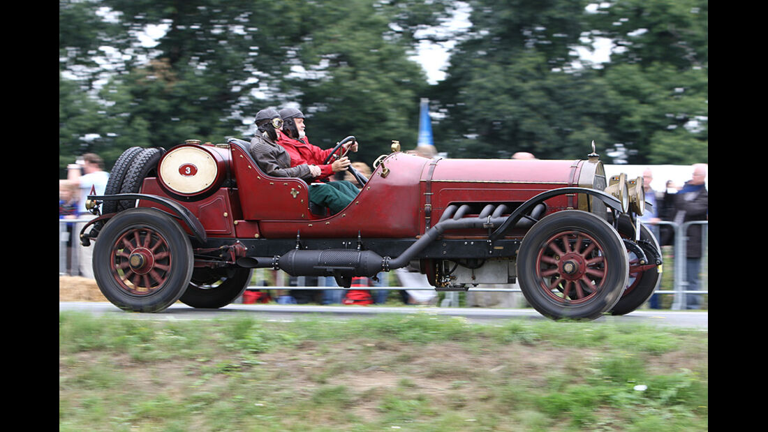 Rennwagen bei den Classic Days Schloss Dyck 2010