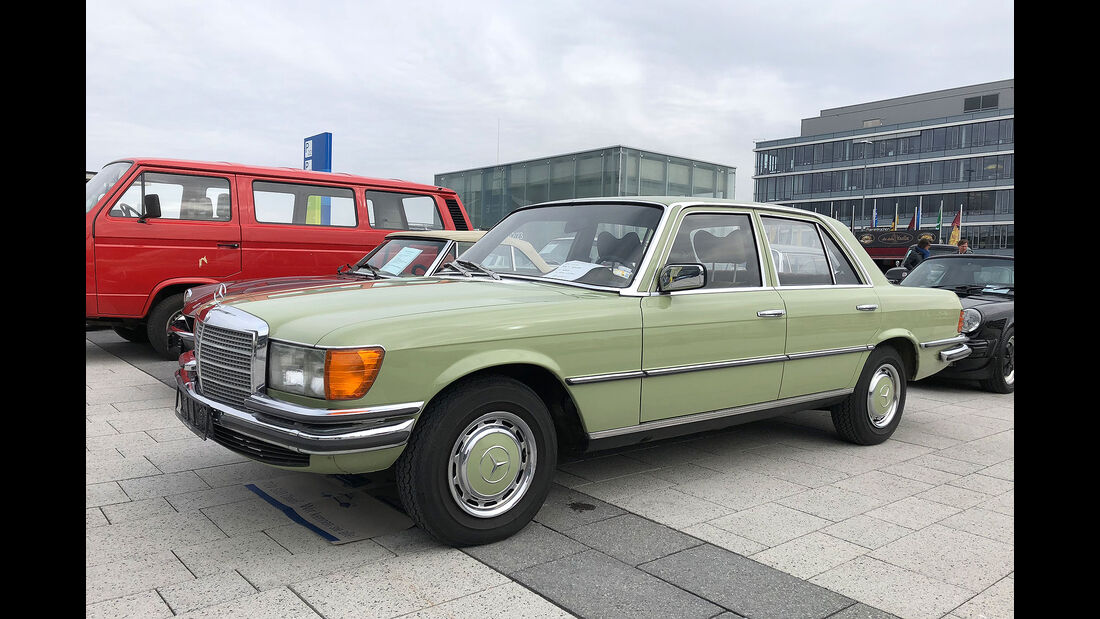 Retro Classics 2018 Markt Mercedes
